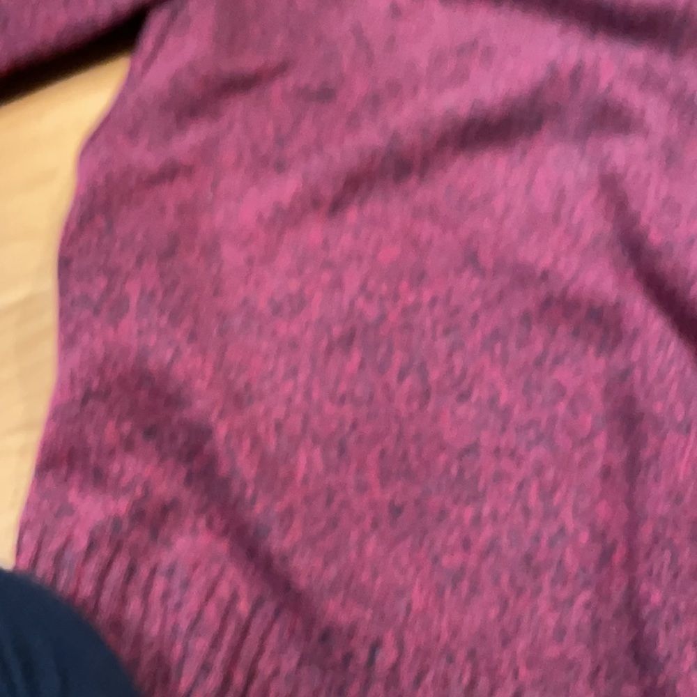 DOCKERS 21. XL men’s sweater. Some fading around the collar as pictured - Picture 5 of 7